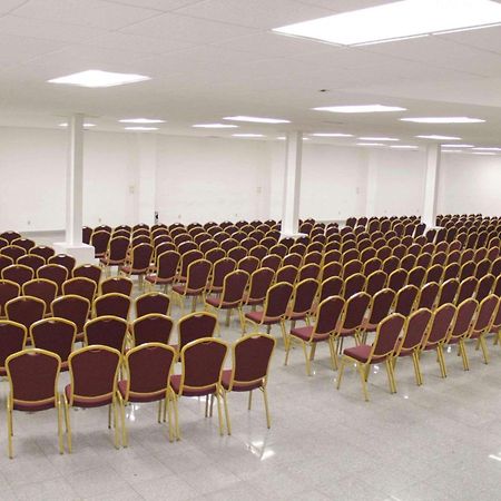 Radisson Hotel & Convention Center Toluca Esterno foto