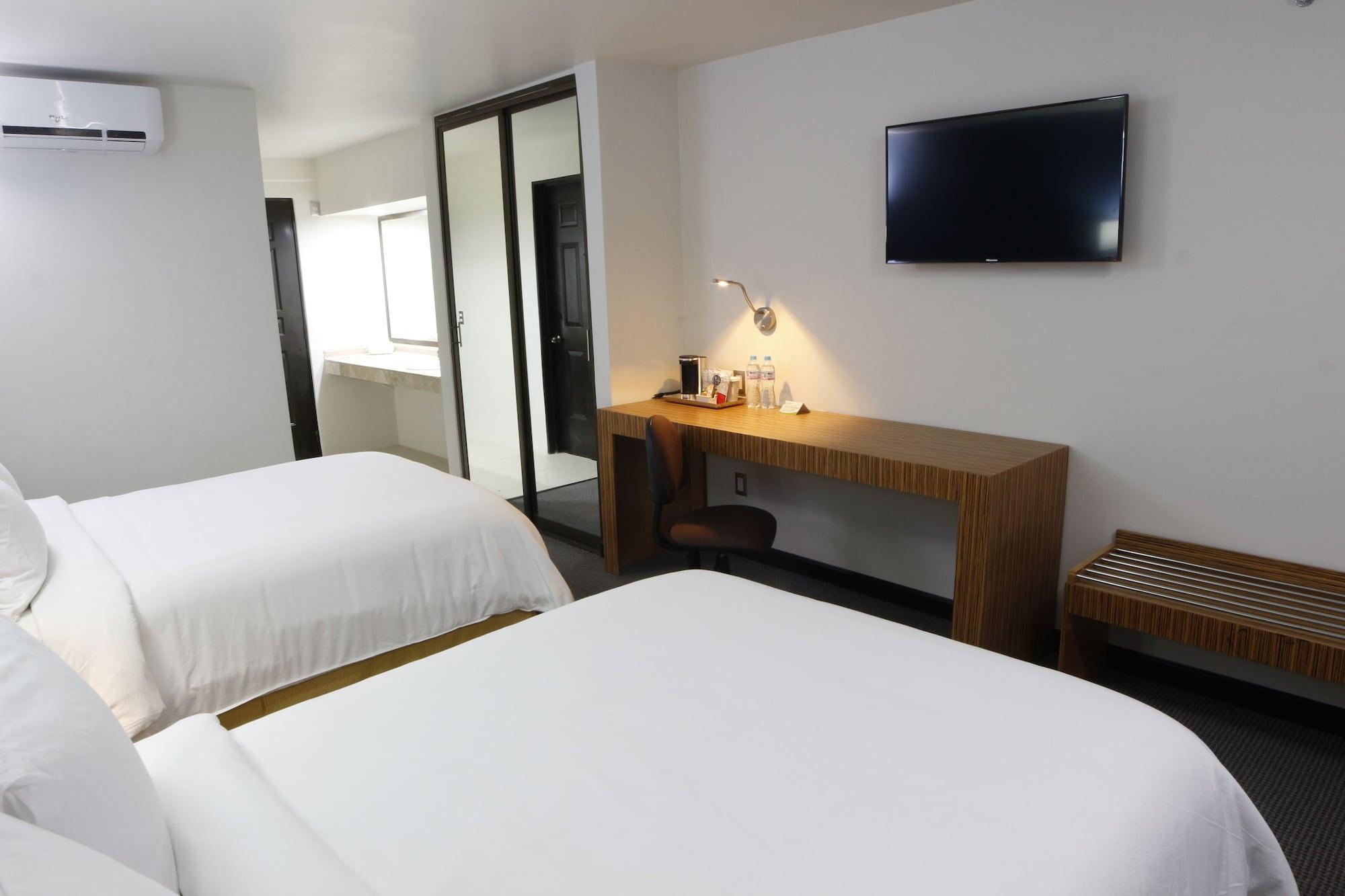 Radisson Hotel & Convention Center Toluca Esterno foto