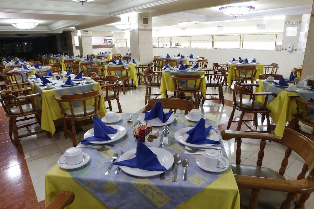 Radisson Hotel & Convention Center Toluca Esterno foto